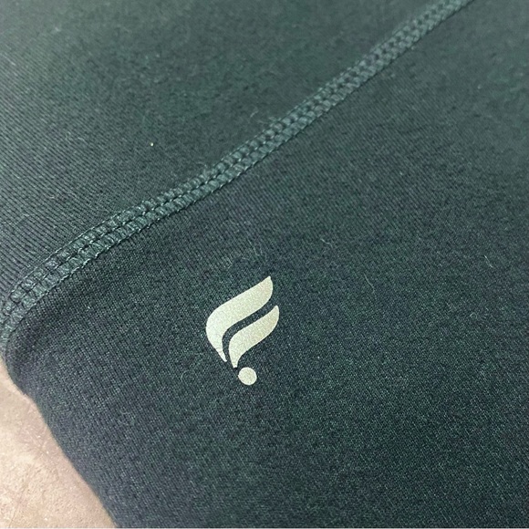 Fabletics Powerhold Leggings - Picture 3 of 3